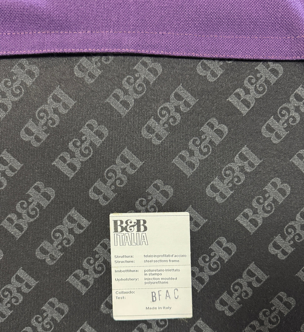 B&B Italia Tufty Too Designer Dreisitzer Sofa Couch Lila Stoff – Ansicht 2